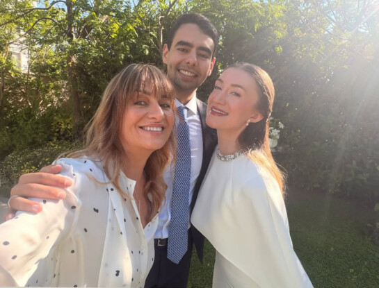 Gabriela Arias Uriburu compartió fotos de la boda por civil de su hijo Sharif y emocionó con sus mensajes