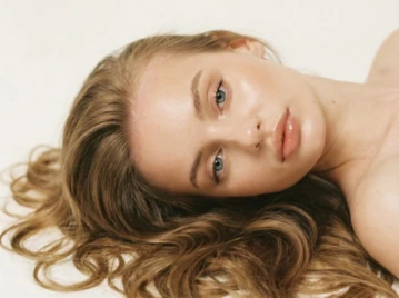 Aceite para el pelo en invierno: cómo usarlo para combatir el frizz, sumar brillo y suavidad