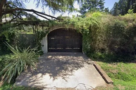Así era el búnker del Indio Solari en Parque Leloir, el refugio donde pasó sus últimos años 🖤