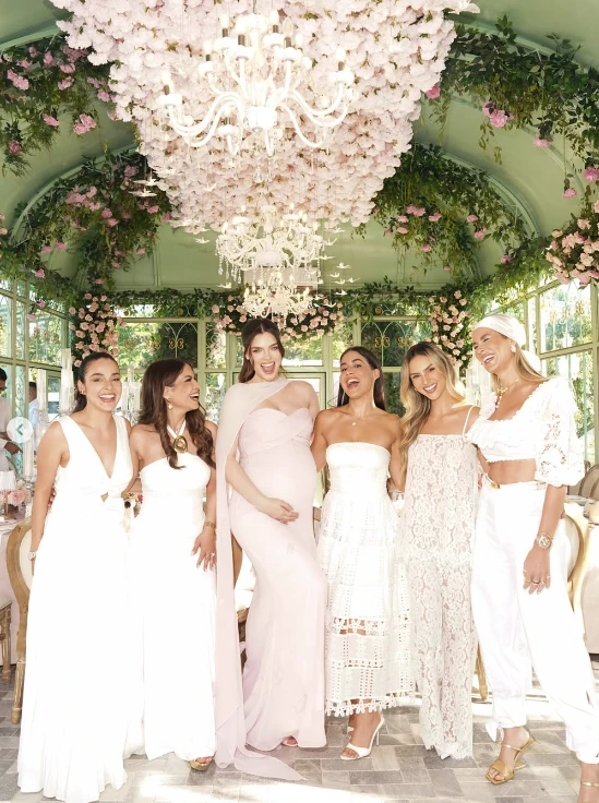 Entre los invitados estuvieron Prince Royce, Lele Pons, Guaynaa, Natti Natasha, Raphy Pina y Carlos Adyan