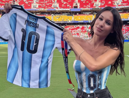 La historia detrás del diseño artesanal que lució Pampita en el partido de la Selección Argentina en el Mundial 2026