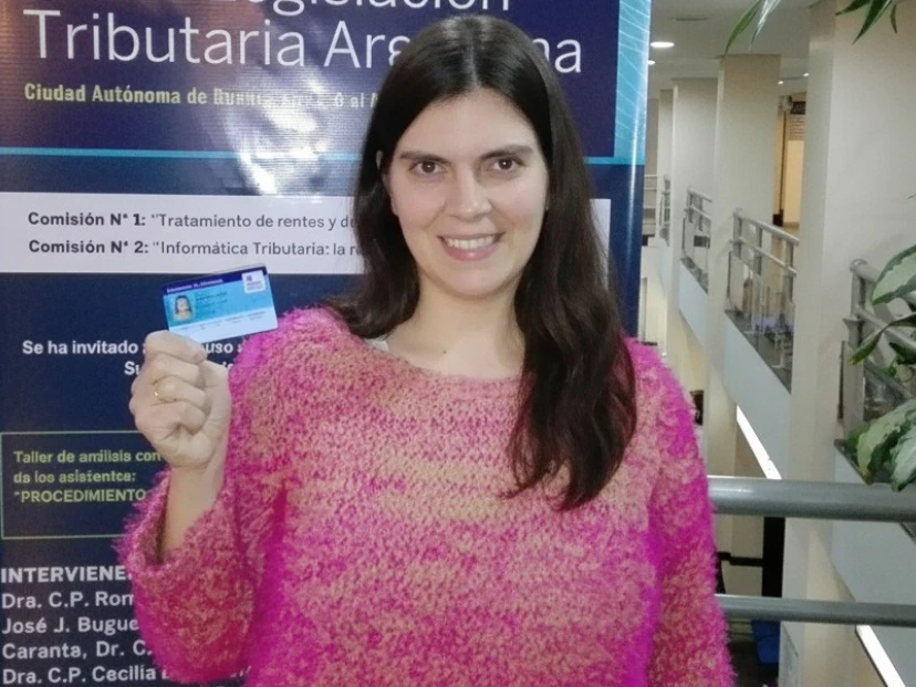 Dejó una vida estable en Argentina para empezar de nuevo en Estados Unidos: la historia de Romina Oviedo