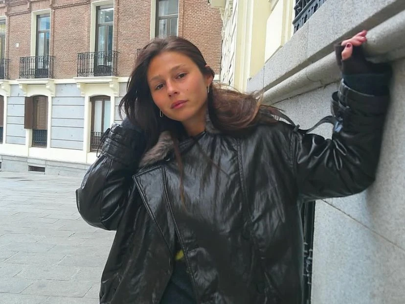 Delfina García Moritán sorprendió con unas zapatillas XXL de inspiración urbana