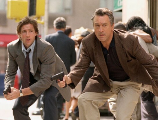 Qué ver en Netflix: la película de acción sobre dos asesinos con Robert de Niro y Edward Burns que está en el top 10