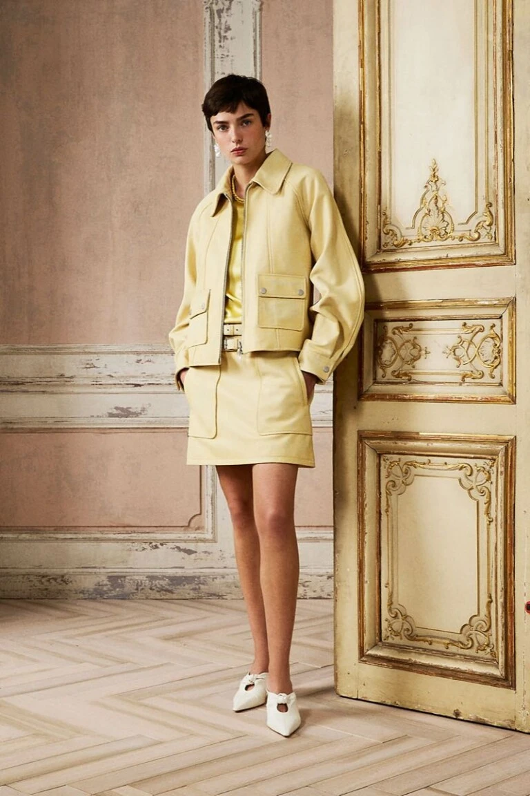 Cinq à Sept Resort 2027
