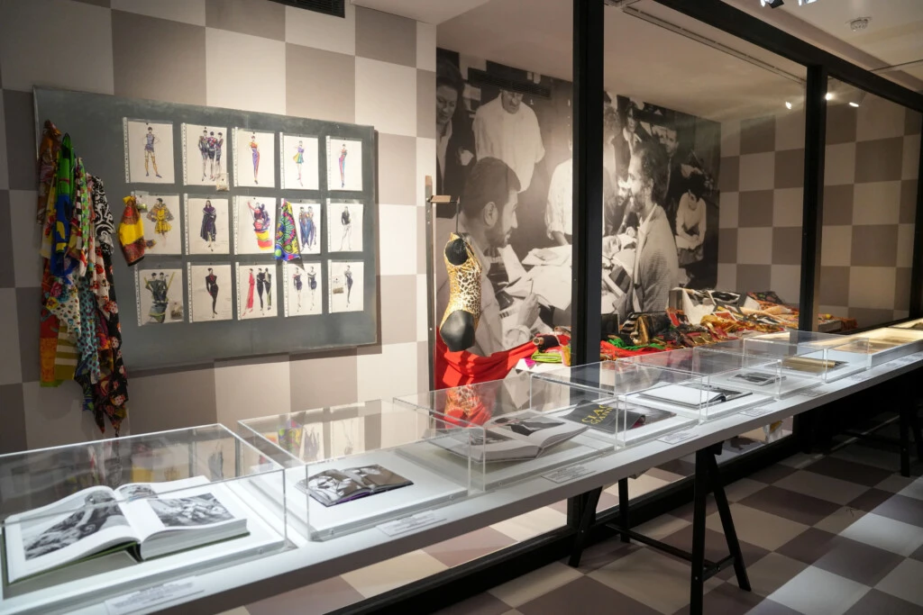 Retrospectiva de Gianni Versace en Paris.