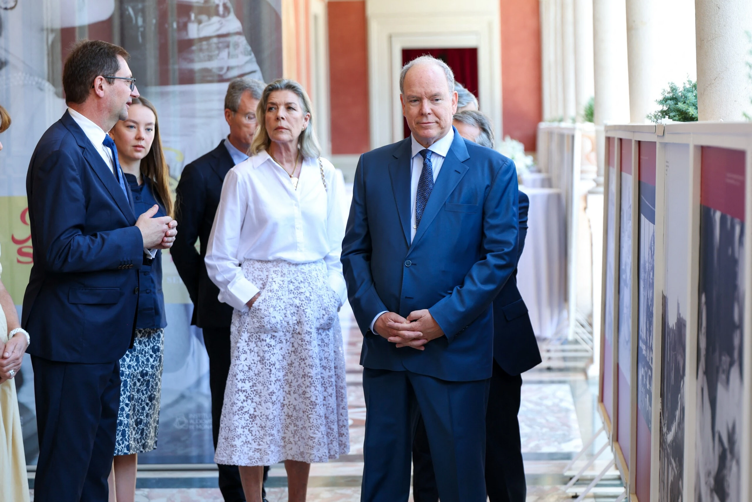 Carolina de Mónaco y su sofisticado look nupcial que combinó encaje y diseño atemporal