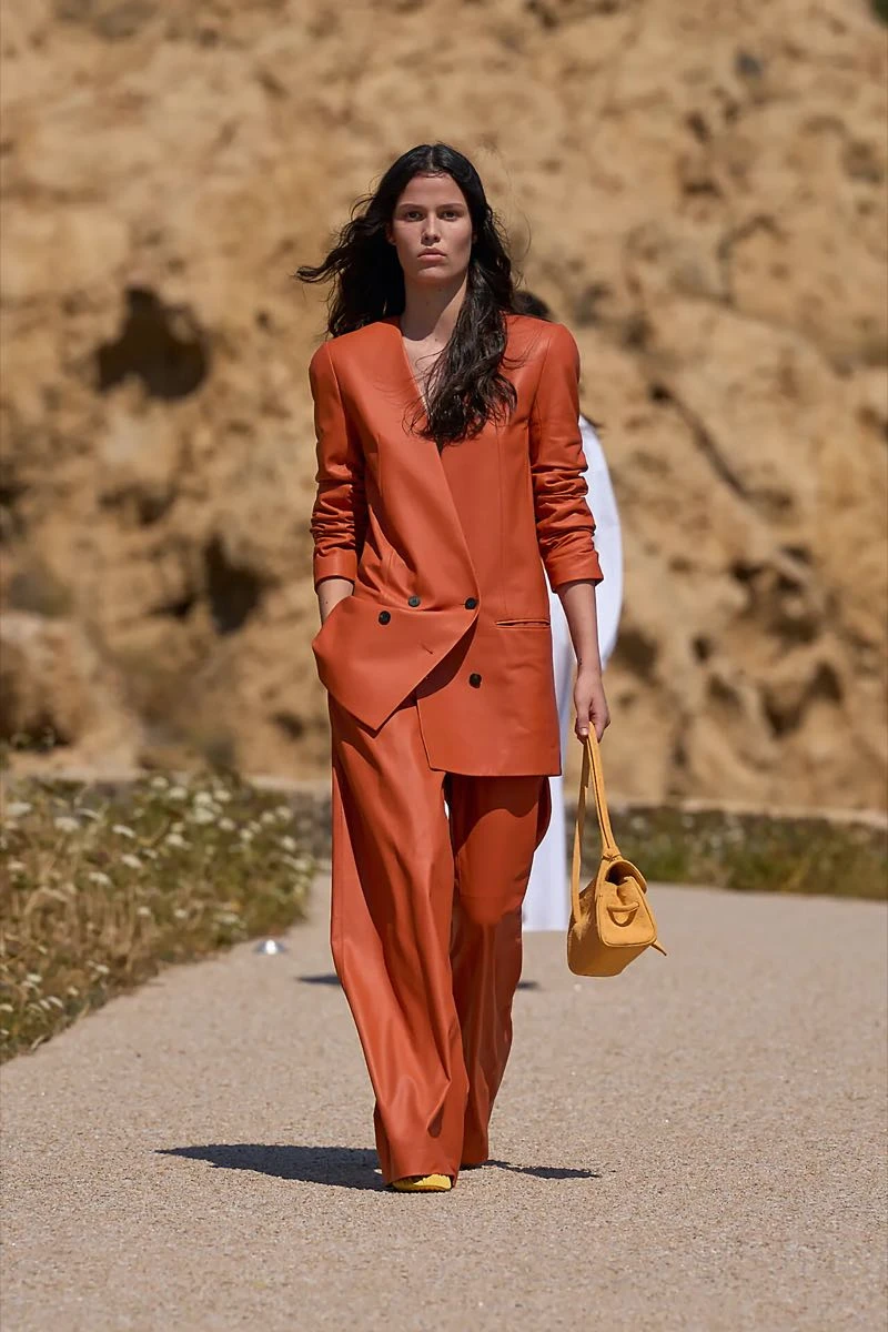 Desfile Jacquemus Resort 2027.