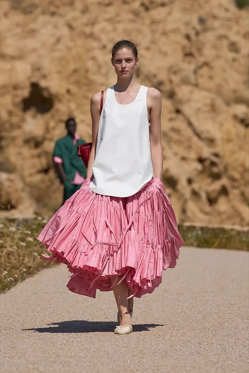 Desfile Jacquemus Resort 2027.