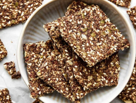 Galletitas de lino y chía: el snack perfecto para sumar a tu bolso