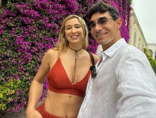 Las fotos de Agustín Neglia y su esposa, Mariana Rojas, en una escapada idílica por la Costa Amalfitana