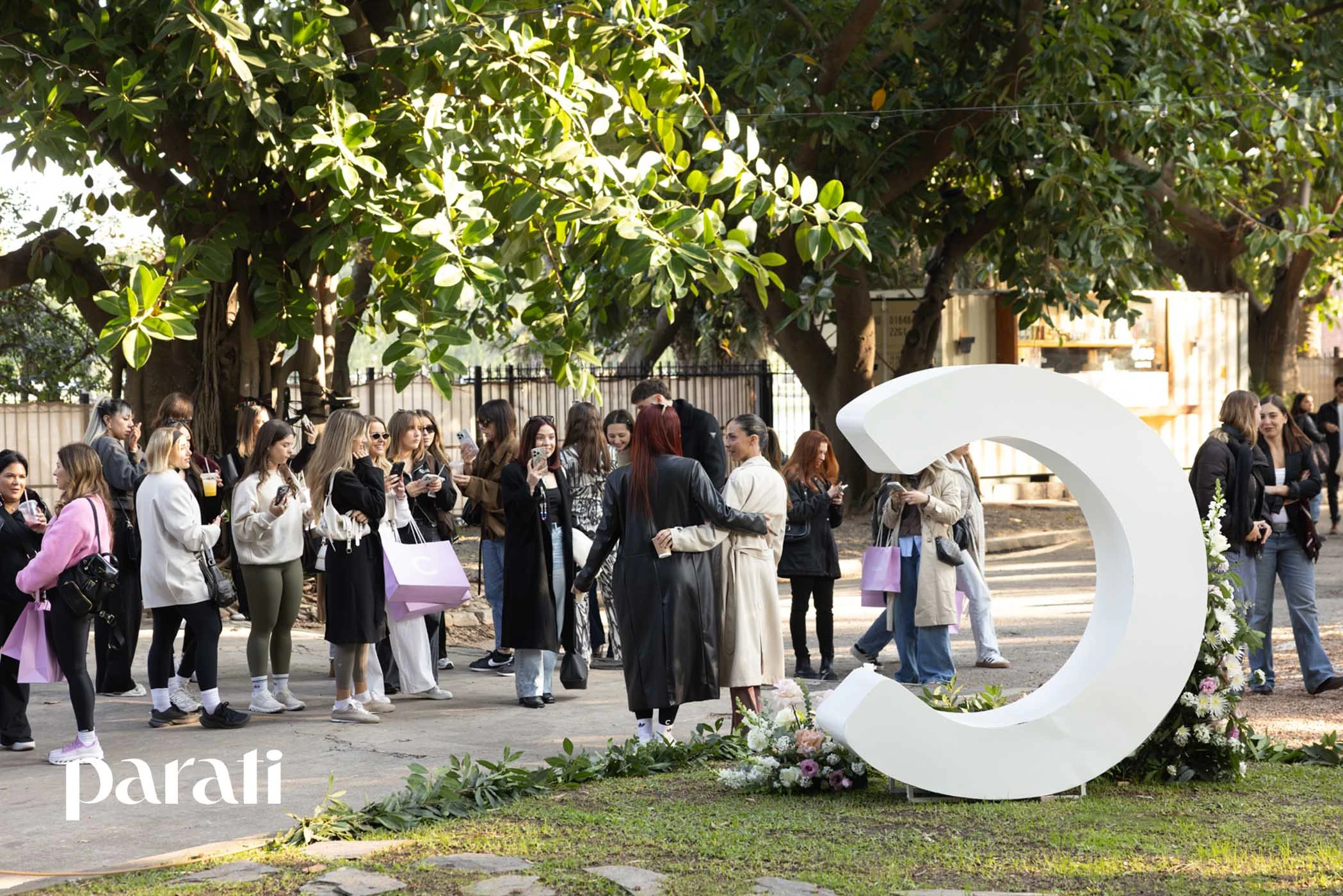 Caro Calvagni reunió moda, bienestar y comunidad en una tarde soñada en los Bosques de Palermo