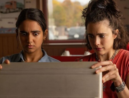 Qué ver en Netflix: la sátira con Margaret Qualley y Matt Damon