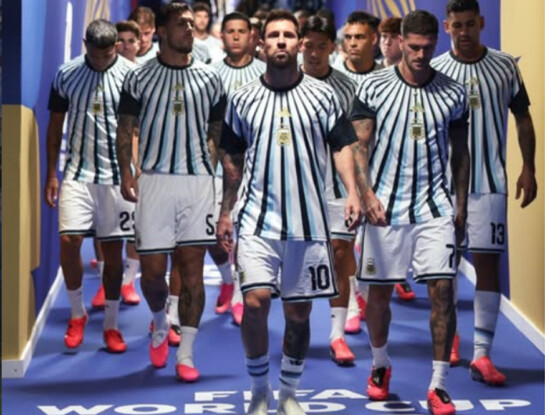 Botines rosas en el Mundial 2026: por qué cada vez más futbolistas eligen ese color