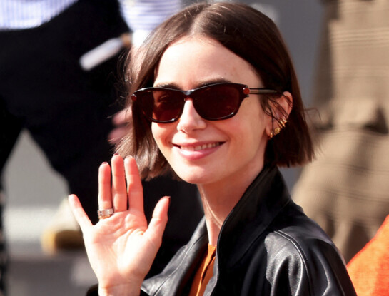 El detalle fashion de Lily Collins que convirtió un look relajado en una apuesta chic