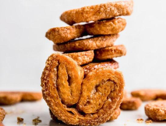 Palmeritas caseras y exprés: el truco para resolver la merienda con dos tapas de tarta