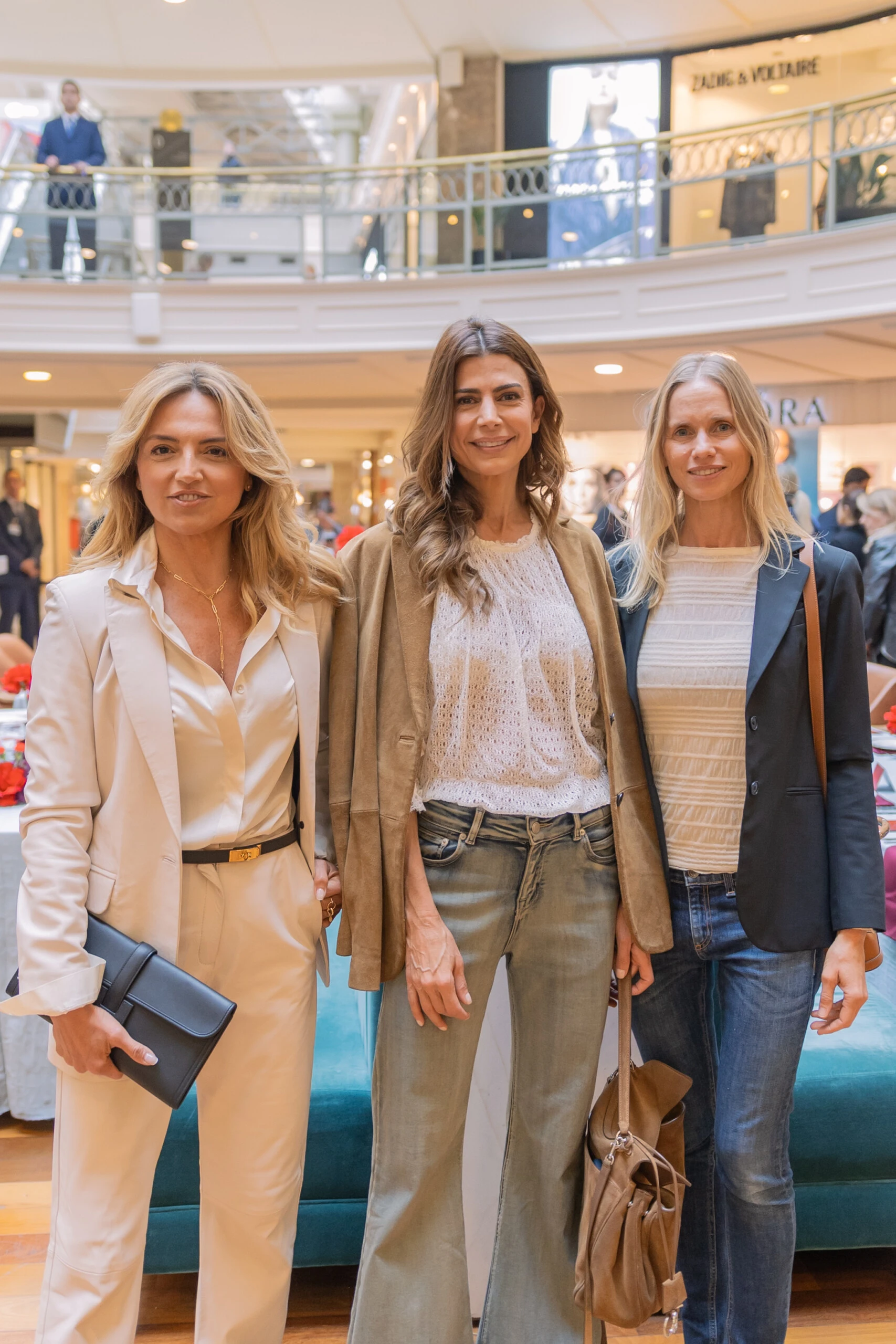 Pamela Saguier, Juliana Awada y Carola del Bianco.