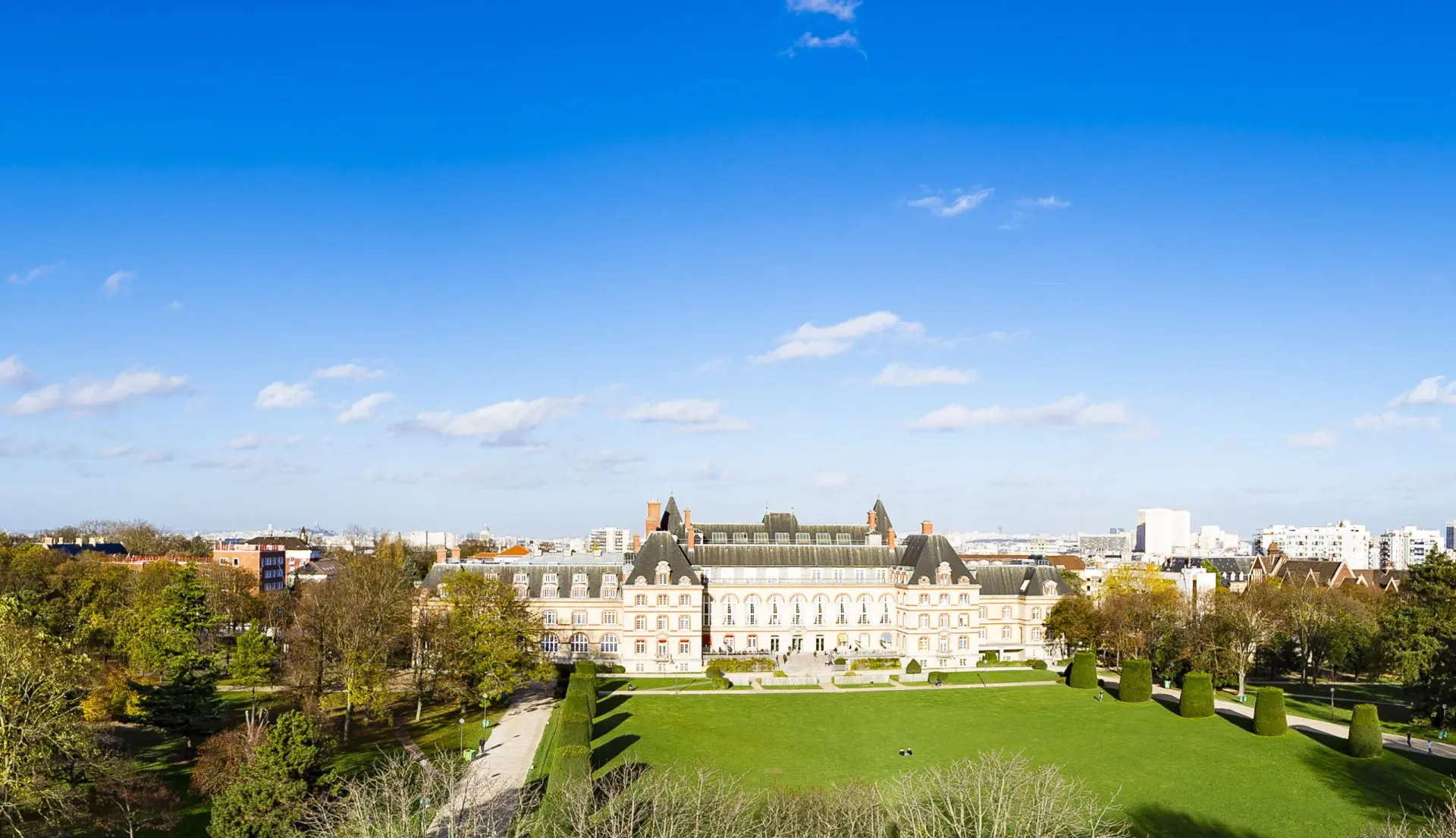 Así será la nueva vida de la infanta Sofía en París: dónde vivirá, cómo estudiará y el campus que la espera