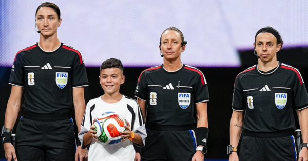 Quem são os três árbitros que fizeram história na Copa do Mundo de 2026?