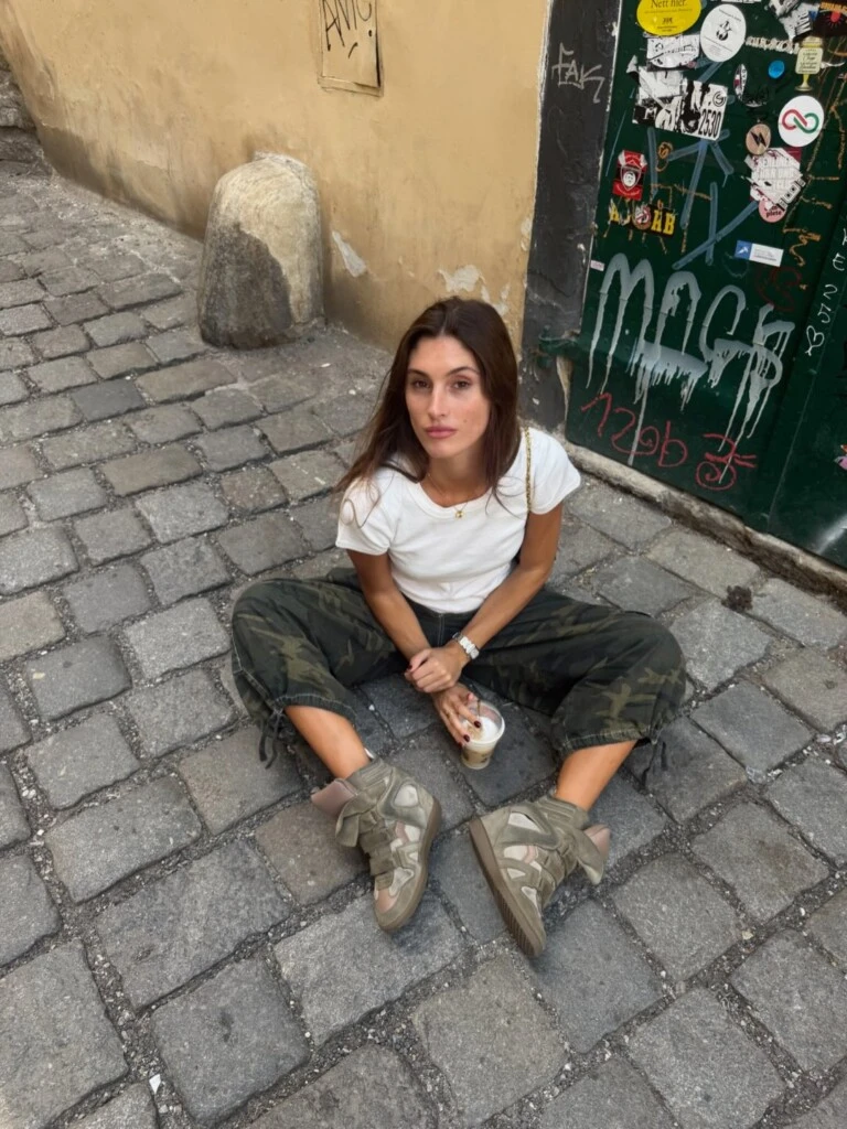 El look de Lola Latorre. Foto: IG
