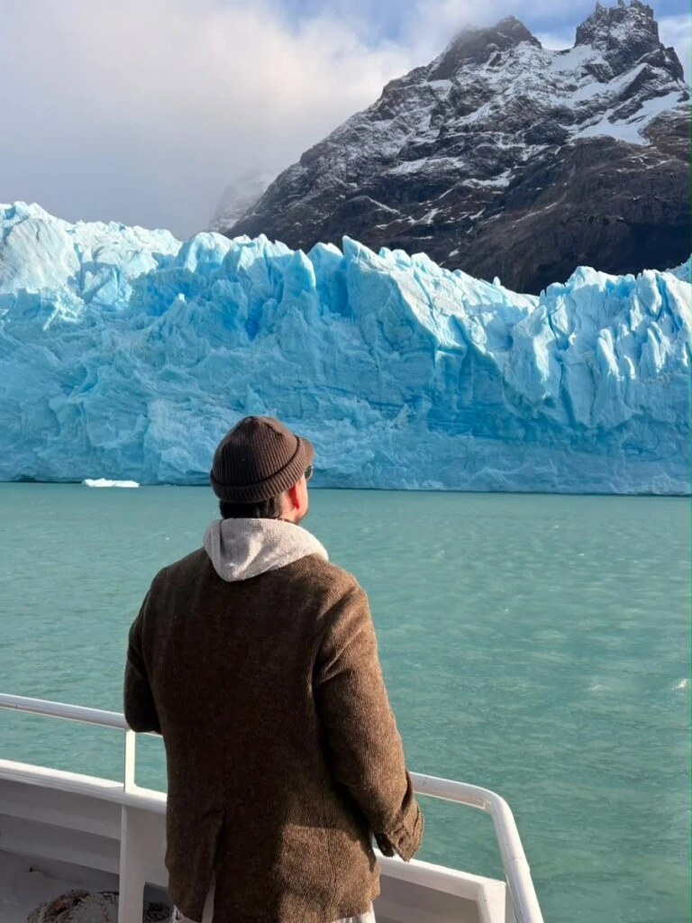 Las imágenes muestran distintos momentos de su estadía en Santa Cruz.