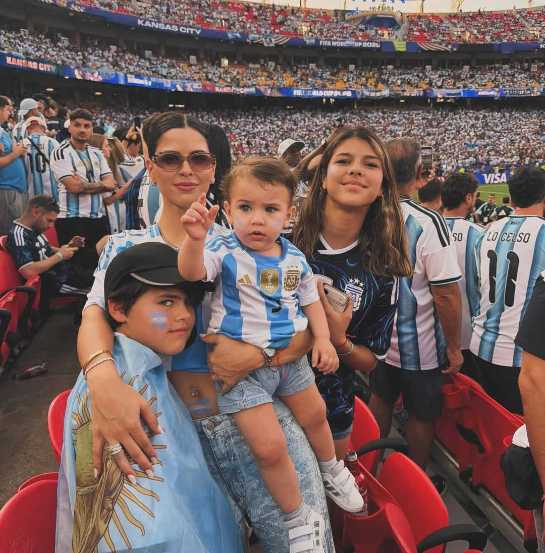 Las esposas de los jugadores de la Selección celebraron la histórica goleada de Argentina y otro récord de Messi
