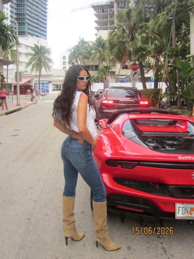 El look de Zaira. Foto: IG