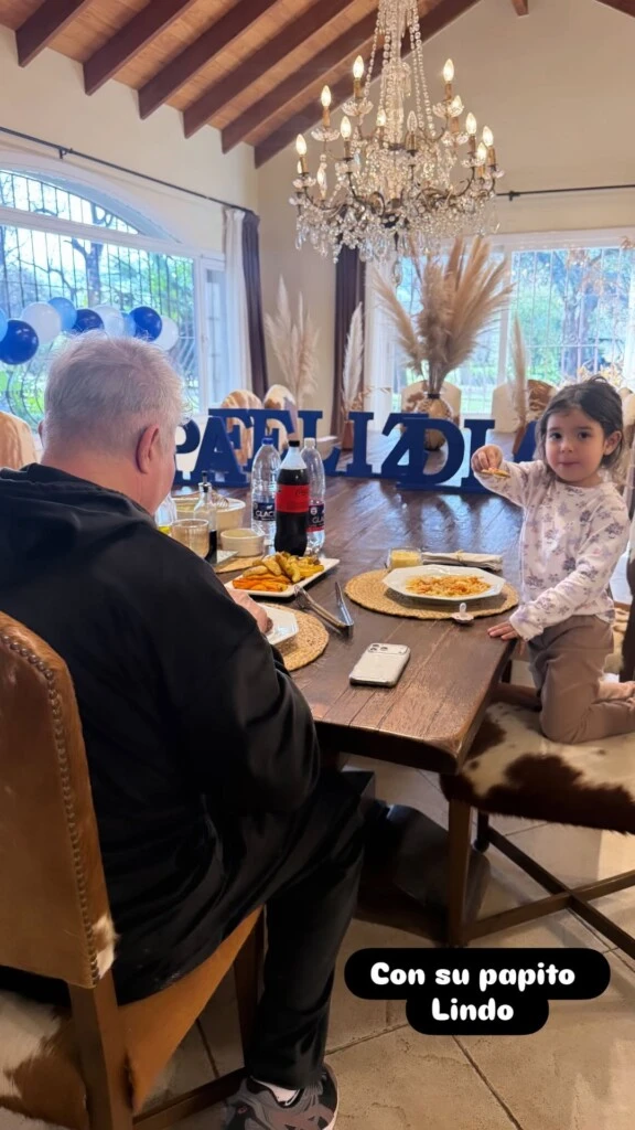 Barby mostró parte del almuerzo especial que compartieron en familia, donde los protagonistas disfrutaron de un plato de spaghetti preparado para la ocasión.