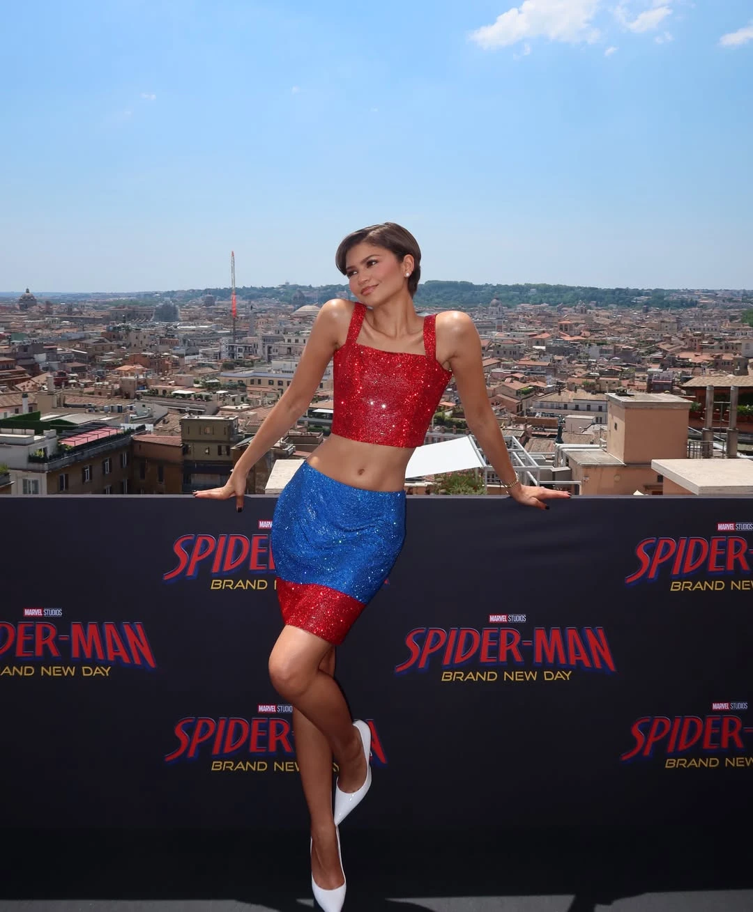 Zendaya sorprendió en Roma con un look temático inspirado en Spider-Man