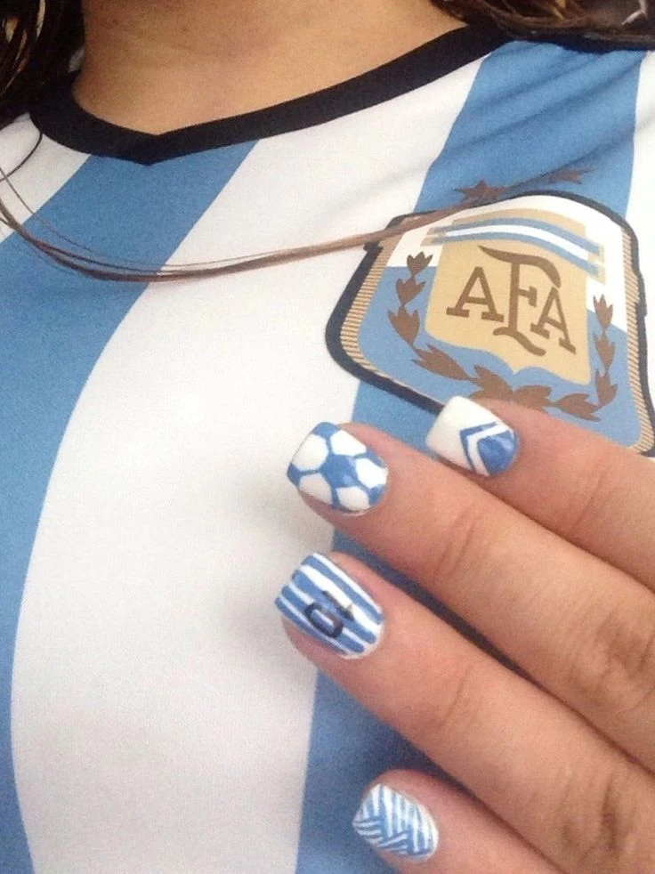 Las uñas mundialistas son tendencia: 7 diseños para alentar con estilo