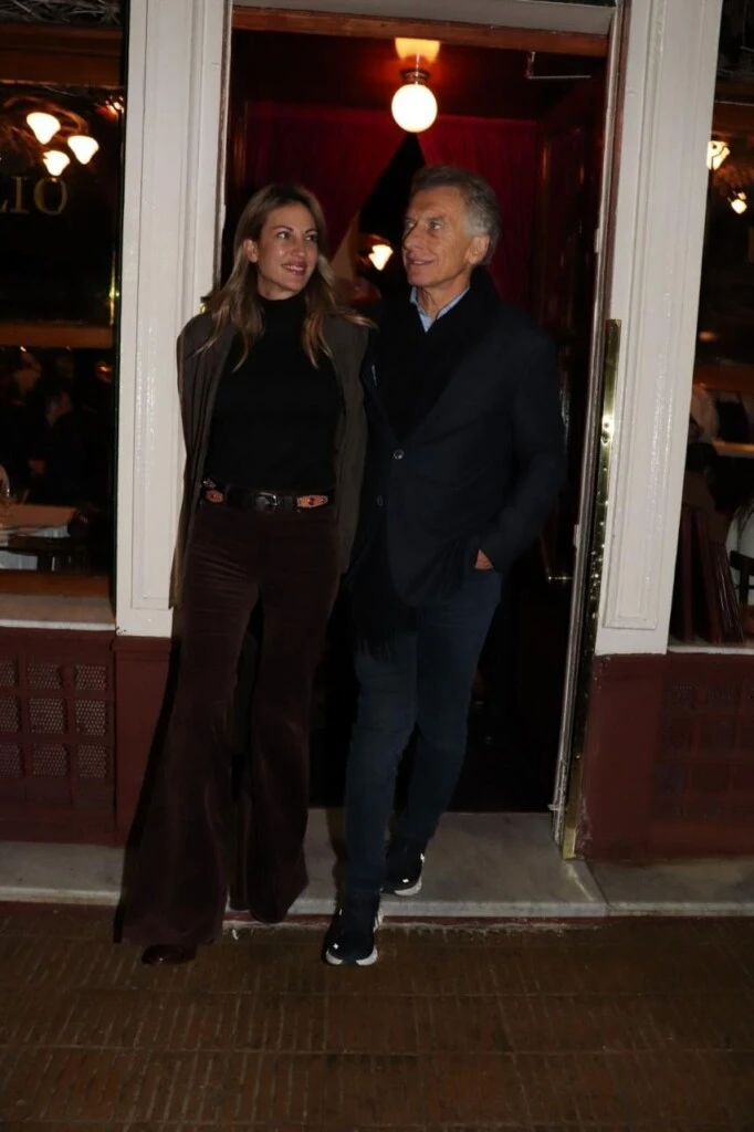 Mauricio Macri, quien llegó acompañado por Dolores Teuly