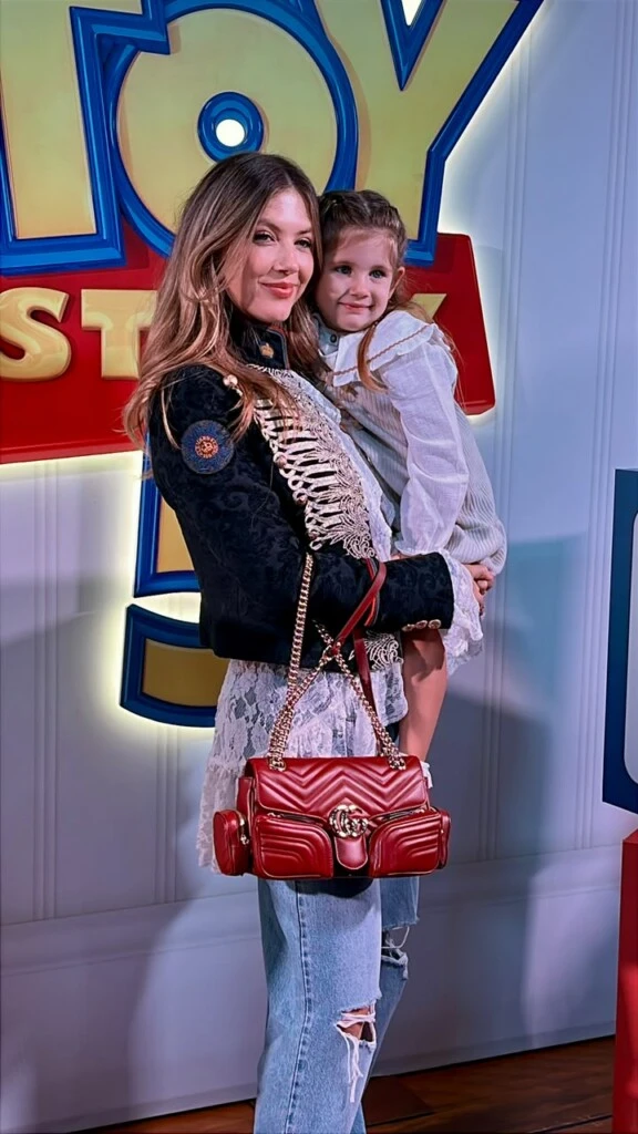 Stephanie Demner y su hija Arianna