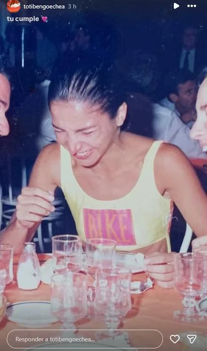 Antonia Bengochea, conocida en su entorno como “Toti”, eligió una fotografía de juventud de su madre para homenajearla.