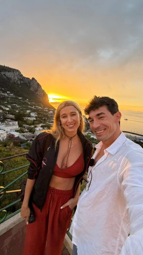 Las vacaciones de Agustín Neglia y Mariana Rojas en la Costa Amalfitana