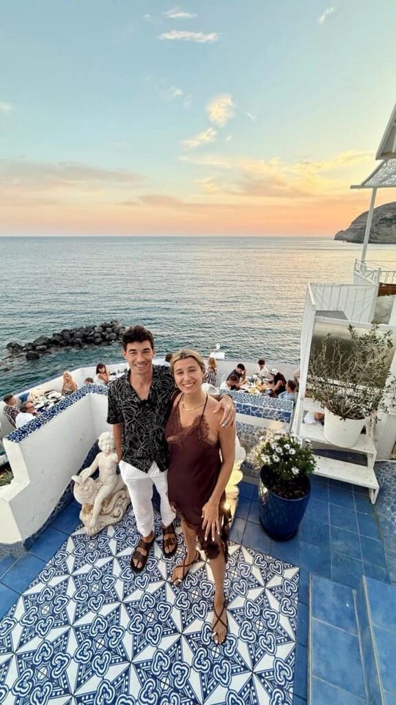 Las vacaciones de Agustín Neglia y Mariana Rojas en la Costa Amalfitana
