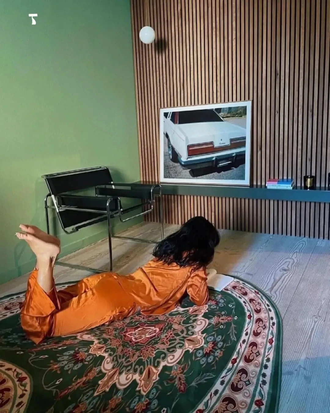 Una imagen de la intimidad de Peggy Gou en su departamento en Berlín.
