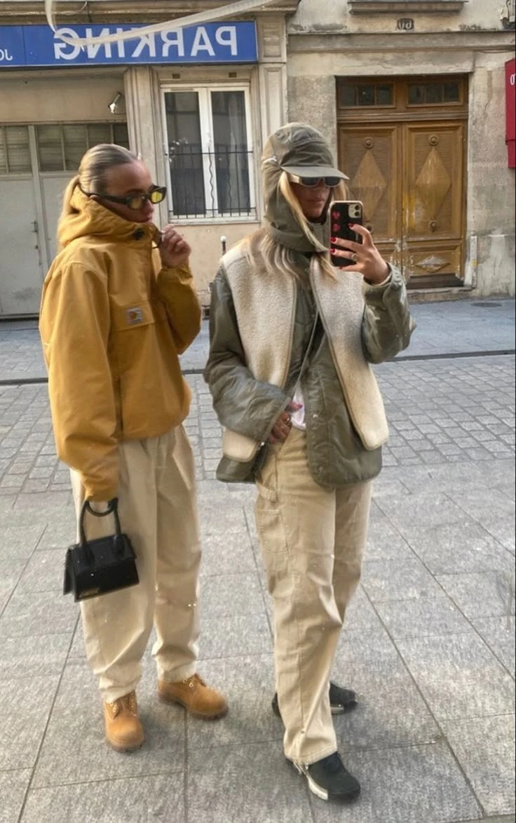 Guía de estilo: 4 accesorios del street style para ganarle al frío extremo con actitud
