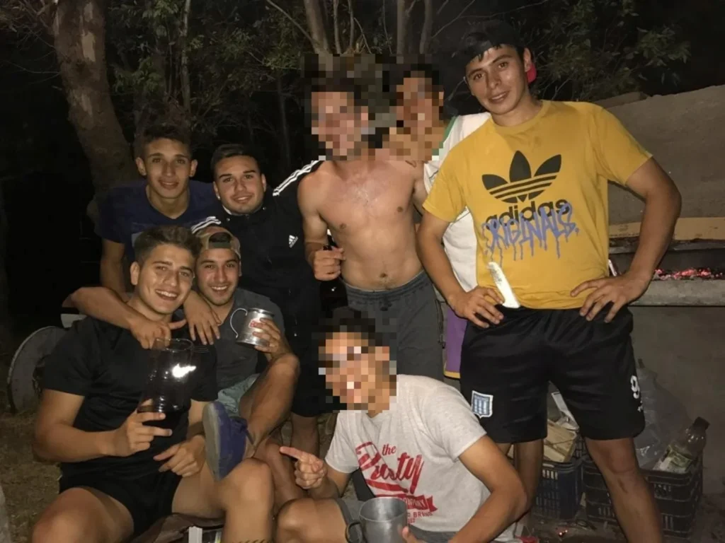 La foto que se sacaron en la casaquinta de Médanos el día del hecho