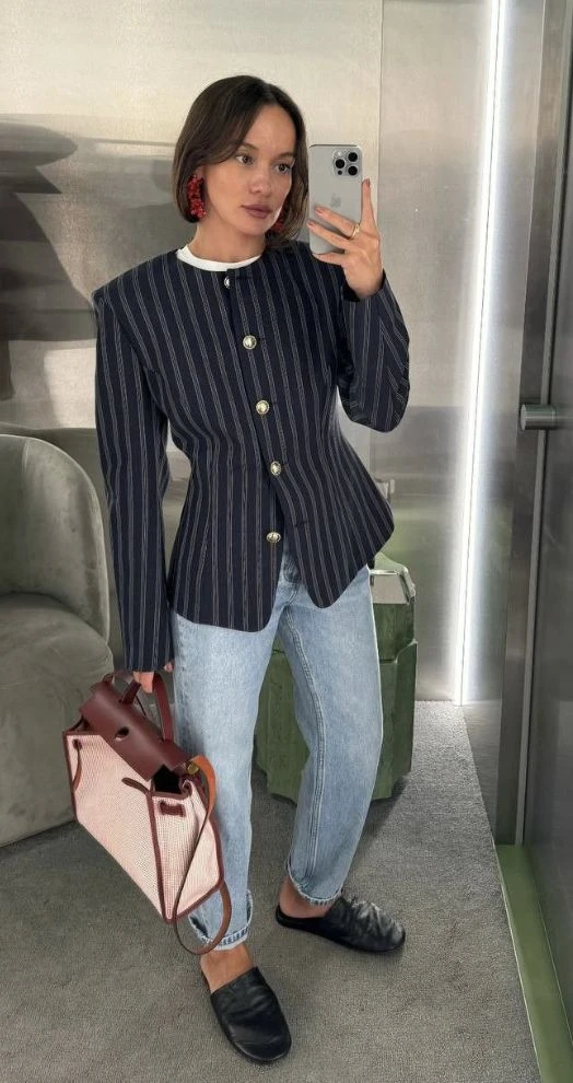 Alerta tendencia: el cuello mao vuelve a escena y así se lleva este invierno para lograr los looks más elegantes