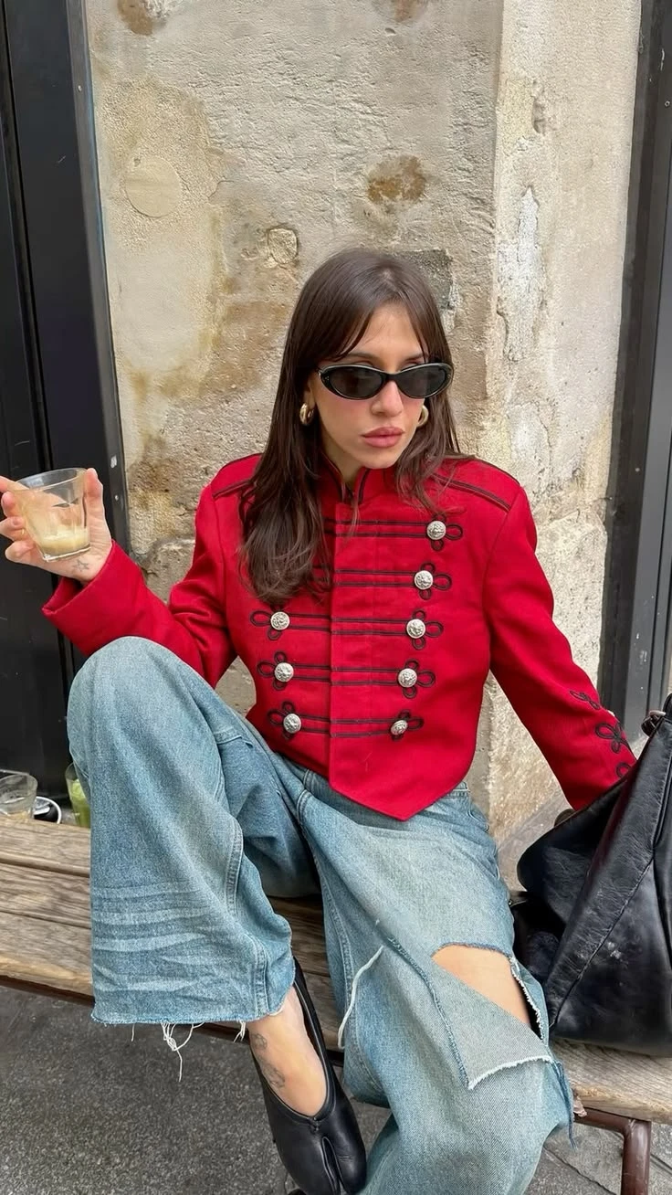 Chaqueta Napoleónica, el nuevo ítem de moda.