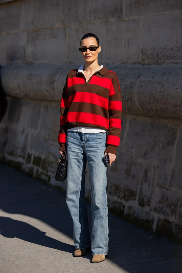 Guía de estilo: los flare jeans siguen en tendencia y así se combinan