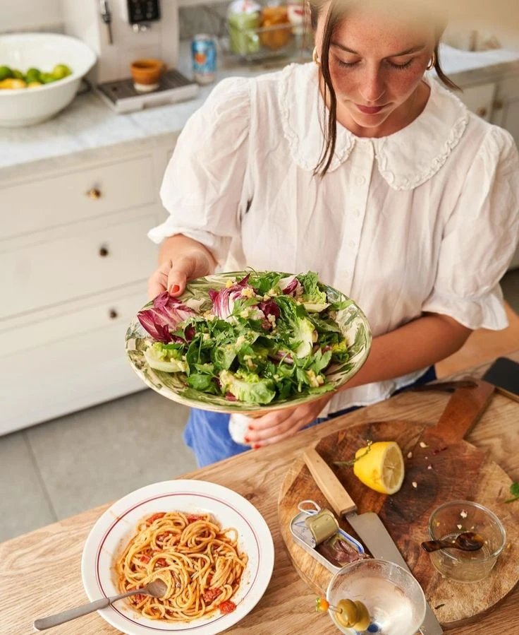 Nonna maxxing: la tendencia que invita a vivir como una abuela italiana