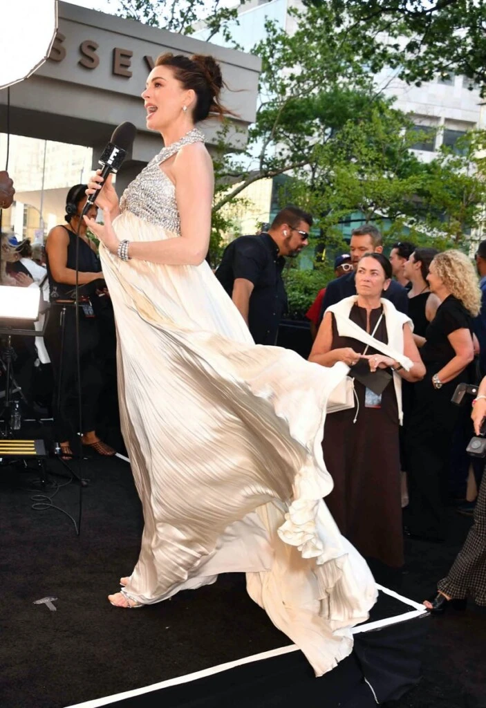 Anne Hathaway en la premiere de La Odisea en NY