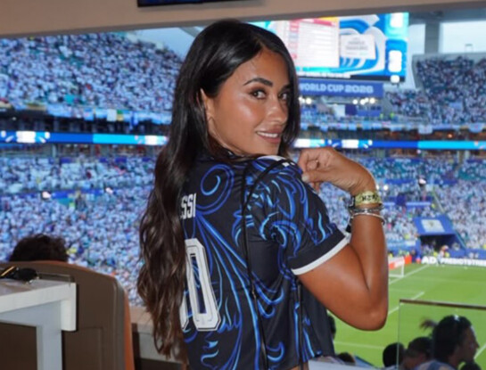 El look de Antonela Roccuzzo para alentar a Messi: el jean blanco que adelanta una de las tendencias del verano 2027