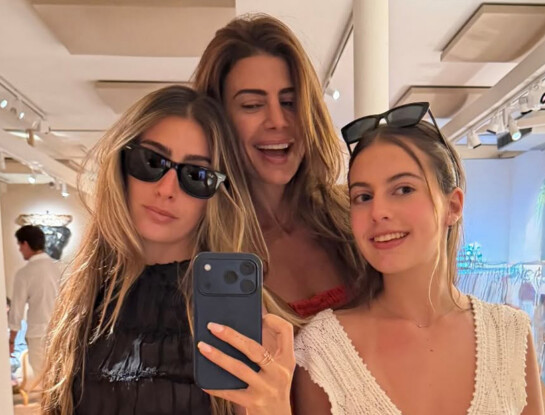 Juliana Awada y sus hijas Antonia y Valentina deslumbraron en Saint-Tropez con tres looks súper chic
