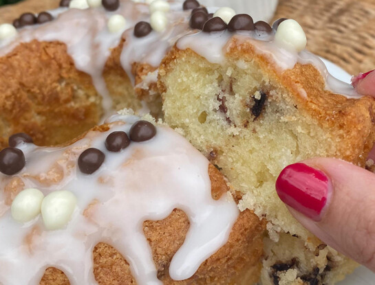 Budín de yogur: una receta fácil y húmeda que se prepara usando el pote como medida
