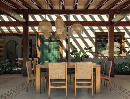 El encanto de una casa inspirada en la esencia de la arquitectura paraguaya 