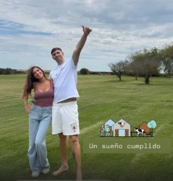 Así es la casa de campo del Dibu Martínez en Mar del Plata: piedra, madera y un diseño que invita al descanso
