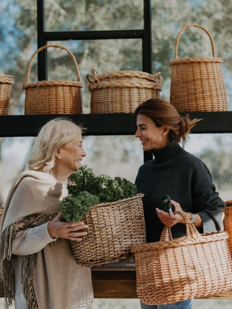 Juliana Awada ama coleccionar canastas de todos los tamaños.
