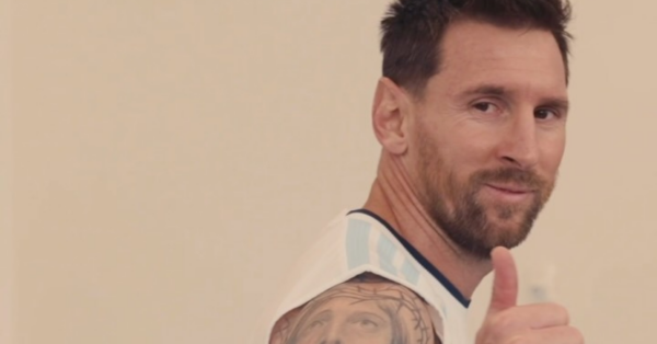 Lamine Jamal e os jogadores espanhóis que cresceram admirando Lionel Messi e que agora o enfrentarão na final da Copa do Mundo. Lamine Jamal e os jogadores espanhóis que cresceram admirando Lionel Messi e que agora o enfrentarão na final da Copa do Mundo.